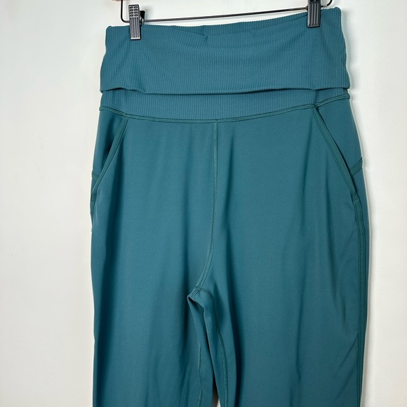Lululemon Align Super-High-Rise Ribbed-Waist Jogger - Picture 9 of 13